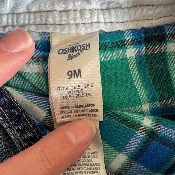 OshKosh B’gosh Overalls - Sz 9M - Picture 8 of 9